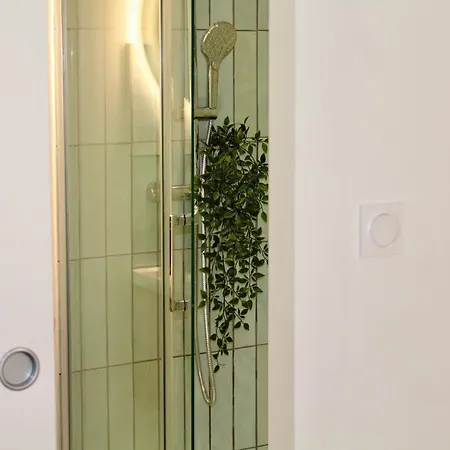 Maison Merci - 3* قرقشونه