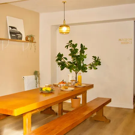 فندق مبيت وإفطار Maison Merci -