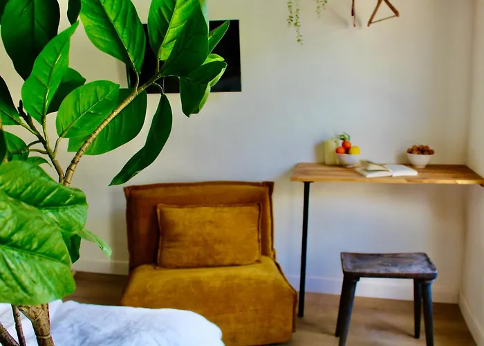 Maison Merci - 3* קרקסון