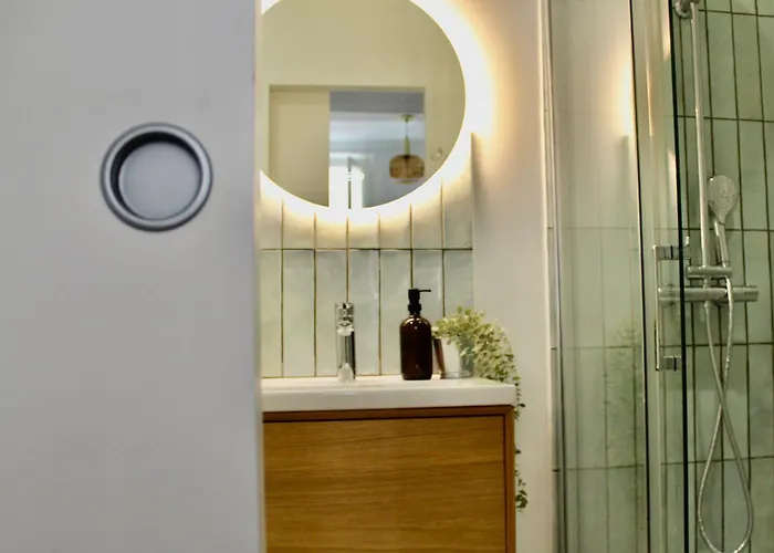 Maison Merci - קרקסון