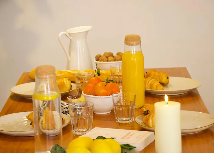 לינה וארוחת בוקר Maison Merci -